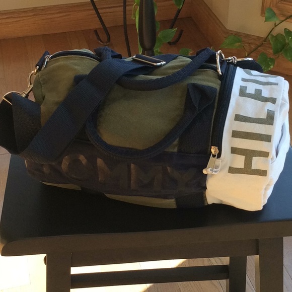 Tommy Hilfiger Handbags - Tommy Hilfiger Mini Gym Bag